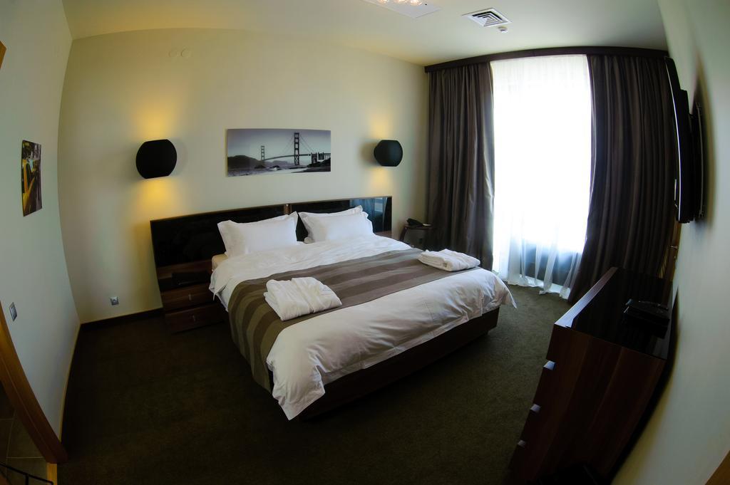 Voyage Hotel Караганда Екстер'єр фото