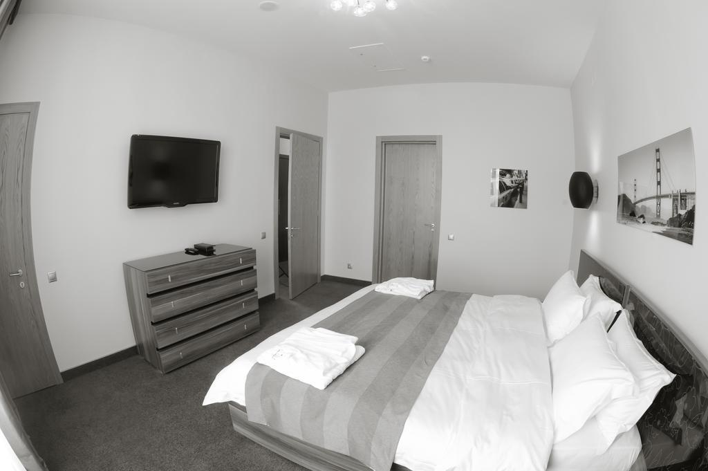 Voyage Hotel Караганда Екстер'єр фото