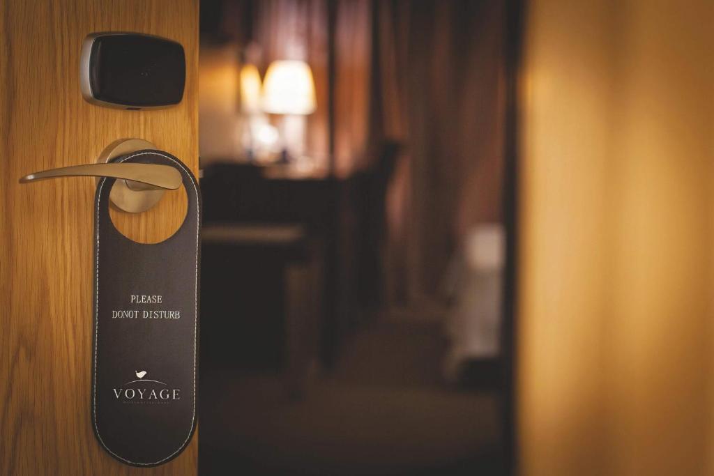 Voyage Hotel Караганда Номер фото