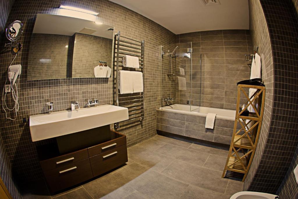Voyage Hotel Караганда Номер фото